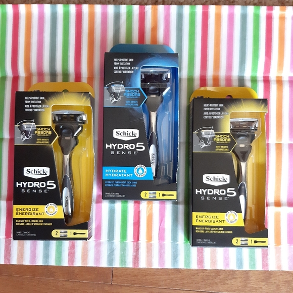 Schick Hydro 5 Sense Razor Bundle - Picture 11 of 11